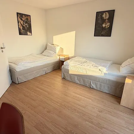 Apartman For Workers In Koetz, Guenzburg, A8, With 4 Beds, Garage *